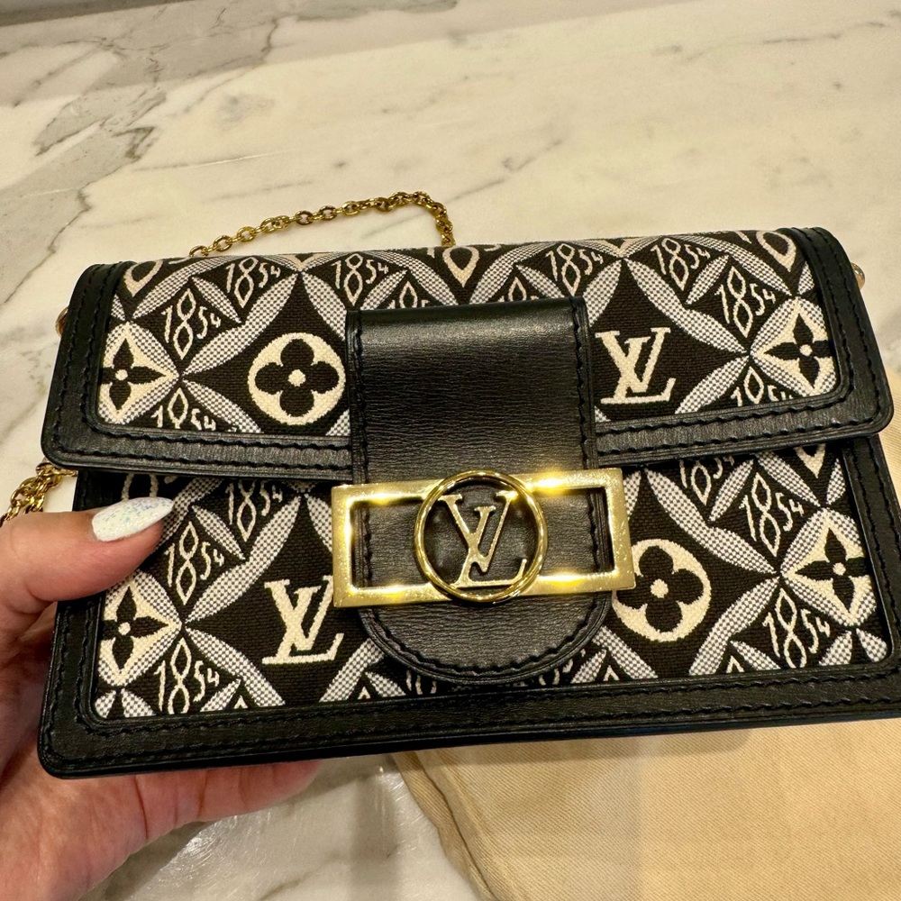 Authentic Louis Vuitton 1854 Dauphine Chain Wallet